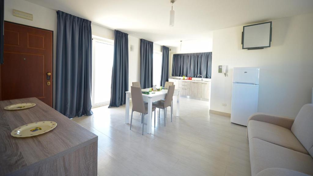 Leo Apartments room 1